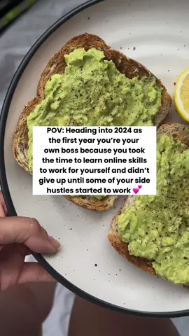 I don't know who needs to hear this but don't give up on your side hustles! 👇 I experimented for a number of years with many different side hustles. While a lot of them failed, after persistent trial and error, some of them began to succeed ✨️ Now, I have three reliable online income streams, and I'm my own boss meaning I have both time and financial freedom  💕 If you believe you're destined for more than the 9-5 grind, don't stop now! You never know when things might start falling into place 🤗 #facelessmarketing #facelessbrand #digitalmarketingfaceless #digitalmarketing #digitalproducts #introvertmarketingtip #howtoselldigitalproductsforbeginners #facelessaccount #facelesscontentcreator #facelesscontent #passiveincometips #digitalproductsforbeginners 