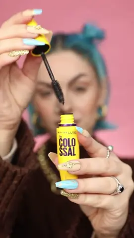 Máscara de pestañas Volum' Express THE COLOSSAL de Maybelline New York  #rimel #colornegroperfecto🖤 #makeup #maybelline 