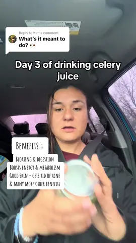Replying to @Kim day 3 of drinking celery juice in the morning 🧃🫶🏻 #juice #celeryjuice #mom #wellness #wellnesstok #MomsofTikTok 