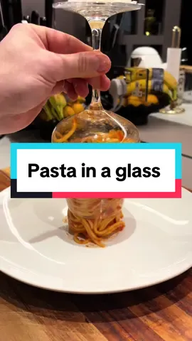 The most unique way to serve pasta - in a wine glass 🍷🍝 #pastaglass #EasyRecipe #wineglass 