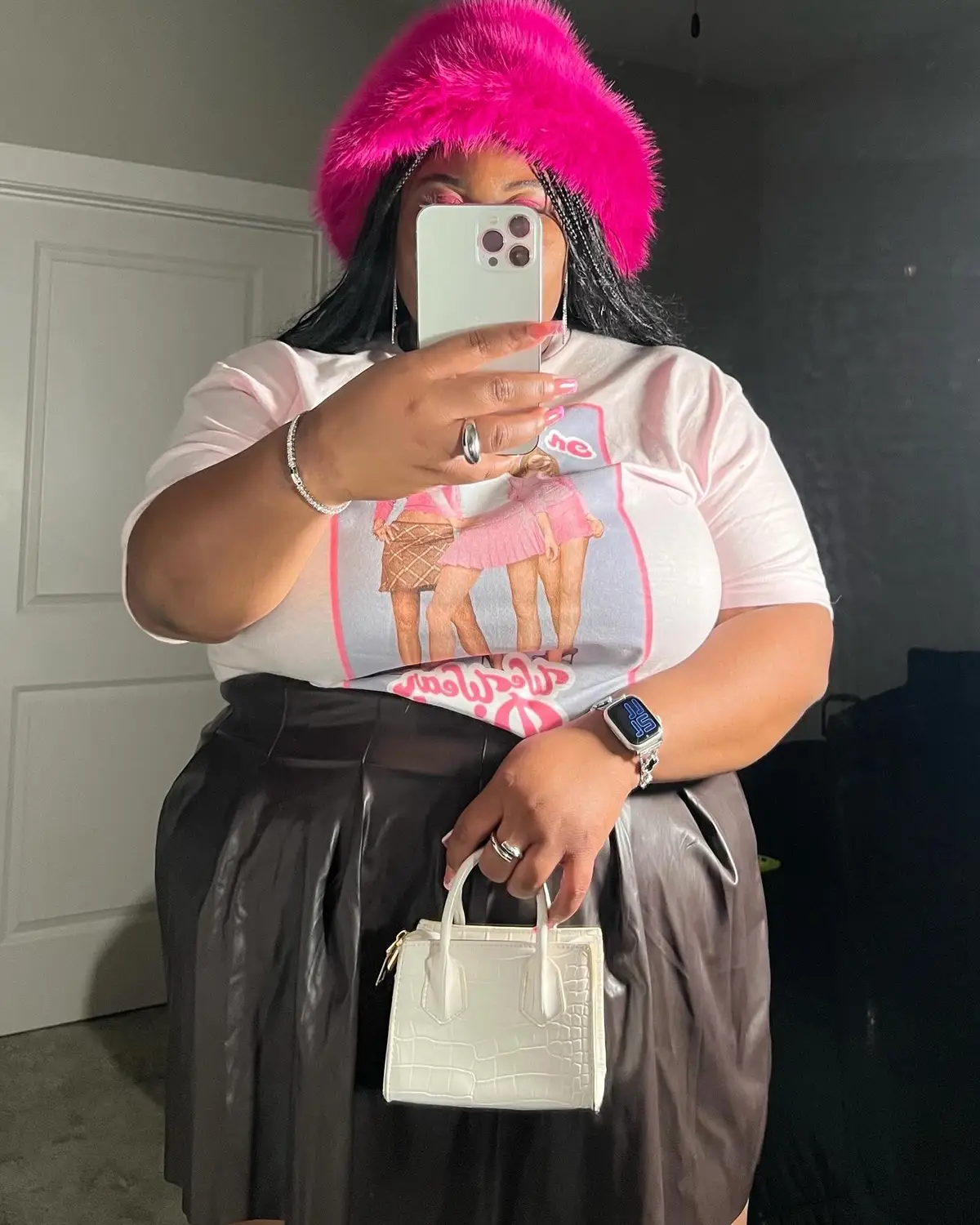 #plussize #plussizemodel #plussizefashionblogger #plussizefashion #plussizebeauty #plussizeboutique #plussizestyle #plussizeblogger #biggirls #biggirlsdoitbetter #fashion #forever21plus #forever21 #fashionnova #OOTD #curvy #curvyfashion #grwm #curvymodel #fashionnovaplus #fashionnovacurve #plt @prettylittlething @Walmart @FashionNovaCURVE @FashionNova @Torrid 