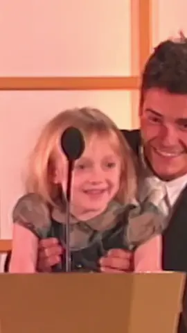 Dakota Fanning with an incredibly mature speech at the 7th annual Critics Choice Awards in 2002 after winning Best Young Performer  She was just SEVEN years old!🥰  ##criticschoiceawards##fyp##america##dakotafanning##australia##canada##iamsam##coraline##catinthehat