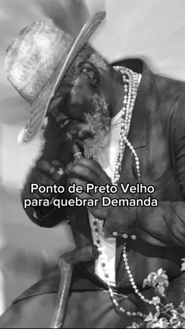 Ponto de Preto Velho para quebrar demanda, Adorei as Almas 🖤🤍! #pretovelho #adoreiasalmas #umbanda #candomble #macumba #demanda #pontodedemanda #pontosdeumbanda #edit #foryou 