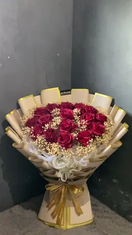 Buket mawar merah mix baby breath❤️ #buketpekanbaru #buketbangkinang #buketvalentine #buketmawarmerah #buketbabybreath 