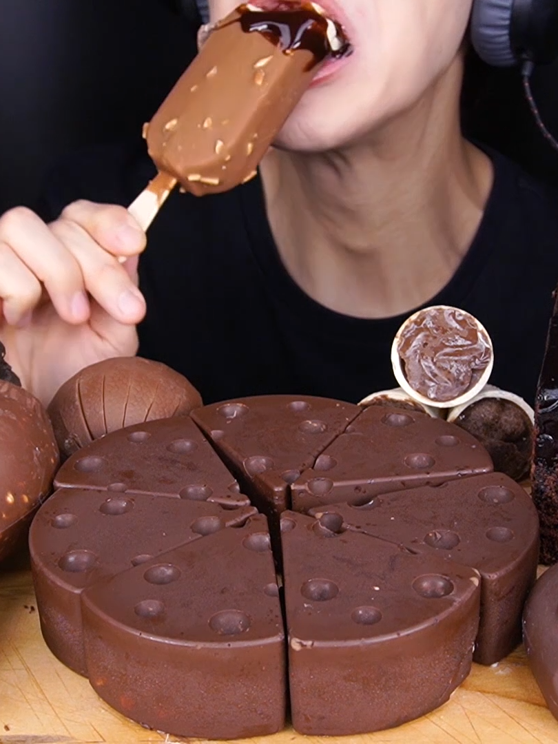 Full Video YouTube Jimmy ASMR, Jimmy Eats #eating #asmr #chocolate #icecream #cake #nutella #咀嚼音 #モッパン #チョコレート #アイスクリーム #ケーキ