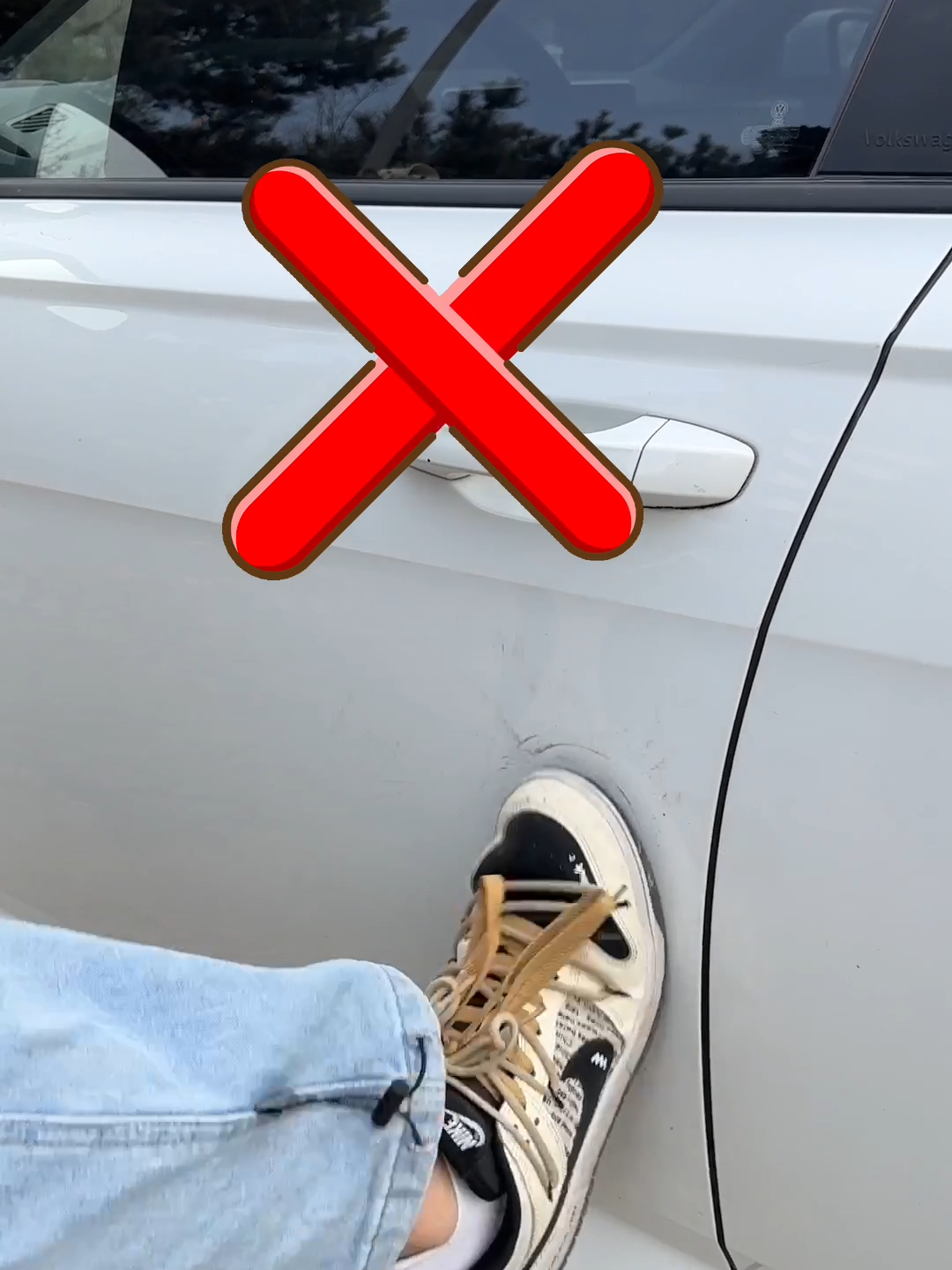 Do you know the secret of the car door?#car