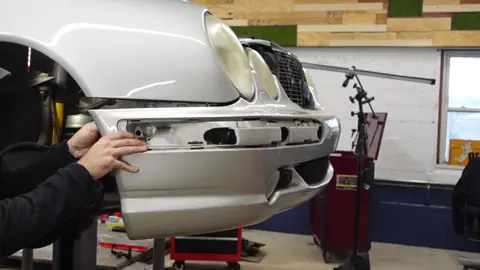 Mercedes Benz W210 E55 AMG Front Bumper Repair #mercedes #mercedesbenz #DIY #mechanic #mecanico #cartok #mechanicsoftiktok #techniciansoftiktok @CRAFTSMAN® 
