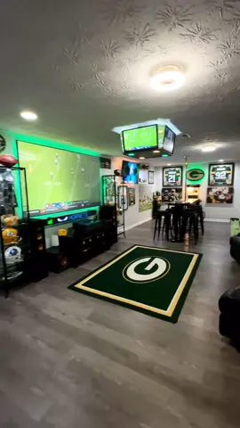 Here’s a full tour for the new and old followers!  Getting prepared to host 40-50 folks for our Super Bowl Party. S/O to our sponsors: @Woodson Bourbon Whiskey @The Mini Jumbotron Company @By-You Dogg @slabbed_by_b  . . #packers #packernation #gopackgo #nfl #fancave #mancave #greenbaypackers #lambeaufield #dayton #ohio #beavercreek #DIY #homebar #minijumbtron #bourbon #whiskey#woodsonbourbonwhiskey #SuperBowl #chiefs #niners #byyoudoggchili