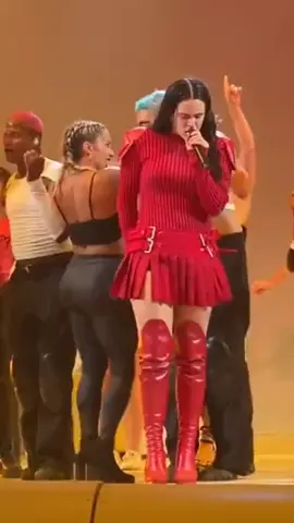 LA ROSALIA DESPECHA#despecha #larosalia #babynomellamesqueyoestoyocupada🎶🎶 #letrasdecanciones🎧🎶 #letradecanciones✨ #ponloenparati #quiero100kdeseguidores #vamosporelmillondeseguidores🤘🤪 #ponloenparatiporfanoflop #tiktokviral 