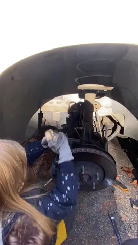 Whatever i do my daughters want to do too.. and they usually can. I wish everyone that ever told me “ you’re too young to understand” would have just shown me how to do what i was asking because no I wasn’t.. thats why if mine want to know i show them. #fyp #foryou #girlmechanic #6yearoldmechanic #teachthemyoung 