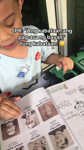 Okay lang yan nak,matututo ka din magtagalog😂 #joserizal #kidsoftiktok 