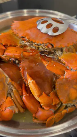 Steamed Crabs Saladmasterway! 🤤 #homecooking #crabs #seafood #saladmastercooking #fyp #cooking #EasyRecipes #momlife #homecooked #yummy 