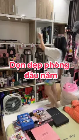 Lúc mua hết mình, lúc dọn hết hồn😓 #blink #army #fyp 