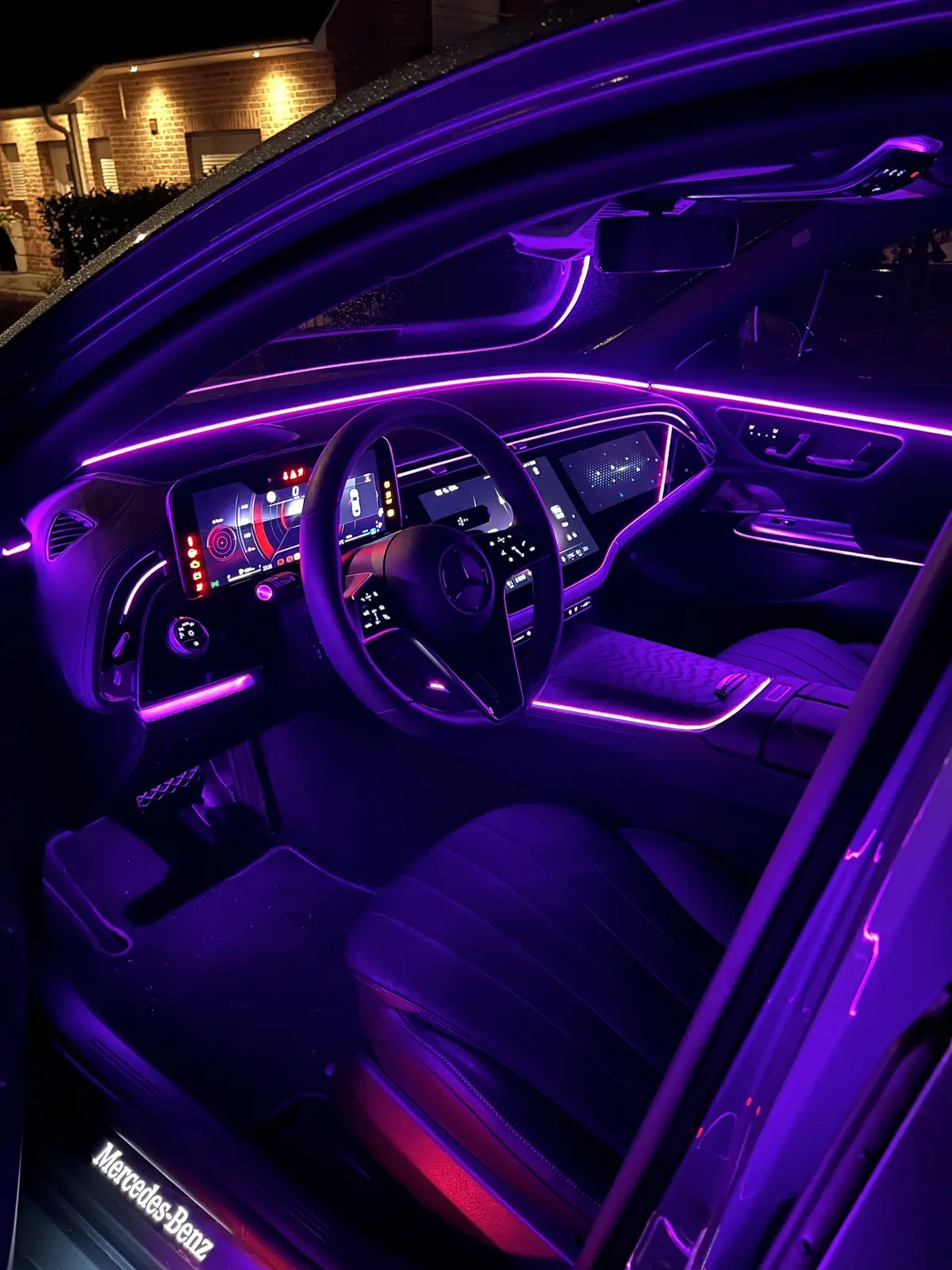 #ambientlight #nightdrive #mercedes #interieur #lights #eclass 