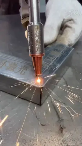 Laser welding💥💥💥💥 #laser #welding #laserwelding #laserweldingmachine #laserwelder #3in1laserwelder #handheldlaserweldingmachine #industrial #technology #funnylaser #funlaser 