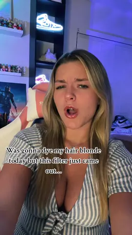 def a gamer girl look