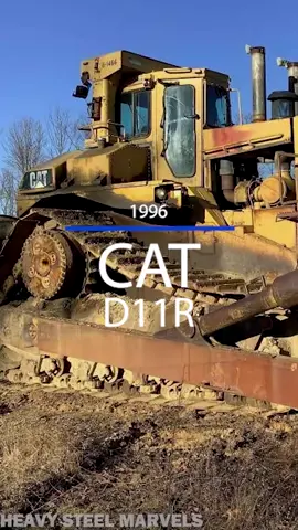 2024 Komatsu D475A vs. 1996 Caterpillar D11R Dozers #caterpillar #caterpillarequipment #komatsu #dozer #dozeroperator
