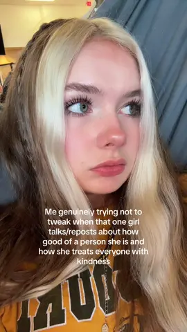 Like how can someone not have ANY self awareness #meangirls #relatable #highschool #drama #college #mascara #eyelashes #makeup #bully #fyp #humor #funny #trending #eyes #tweak #audio #inspo #selfawareness 