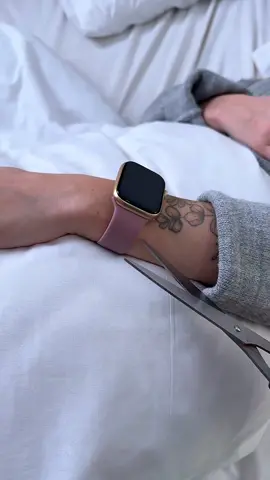 I cut off her Apple watch to handmade new leather strap. Whta do you think about it ? #leatherasmr #handcrafted 