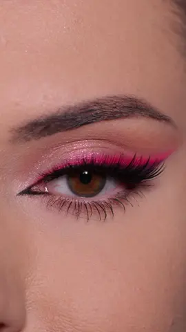 Pink Smokey Eyeliner 💕  Parisa Cosmetics Pigmented Eyeliner Neon Demon 606 @odenseyecosmetics Planet Spirit Palette @BEAUTY BAY  Bright Matte 42 Colour Palette Gosh Velvet Touch Eye Liner 022 Carbon Black  @tarte cosmetics  Tartelette in Bloom Eyeshadow palette @L’Oréal Paris  Gel intenza eyeliner 01 Pure Black #makeuptutorial #pinkmakeup #eyemakeuptutorial #eyemakeup #Eyeliner 