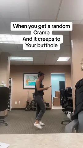 They be coming out of nowhere #cramp #cramps #ingridexplainsitall #buzz #fyp #officehumor #workjokes 
