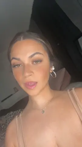 ✌🏼