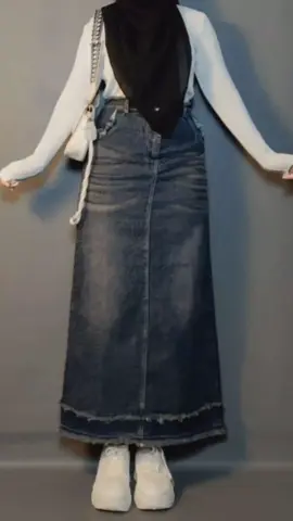 rok jeansnya lucu ada rawis2nya gitu✨ #rokjeans #rokjeanswanita #rekomendasirokjeans #rokjeanspremium #inspirasioutfit #ootdcewek #ootdhijab #fyp #fypシ 