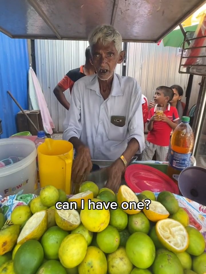 $0.30 orange lime juice in Sri Lanka 🇱🇰 #streetfood #srilanka #colombo