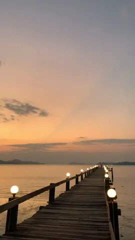 🌅