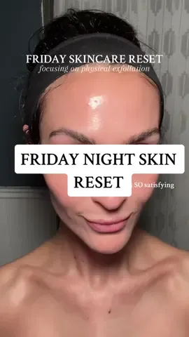 I love physical exfoliation days! To really kickstart and revive my skin✨ . #physicalexfoliation #exfoliate #exfoliateyourskin #exfoliation #deadskincells #deadskin #glowingskin #winterskincare #skinreset #fyp #viral 