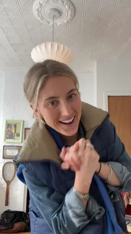 Saturday Brooklyn adventure was a success 🤝🏼 #thriftingnyc #thriftingfinds #saturdayinnyc #brooklyn #jumpsuitstyle #apcdenim #blondehairstyles #cashmeresweater #cobaltblue #bluesweater #casualoutfitideas 