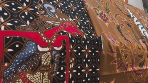 #batik #batikindonesia #kainbatik #batikmurah #batikoutfitchallenge #batikmodern #surabaya #eksklusif #capcut #cinematicvideo #gakpernahfyp #OOTD 