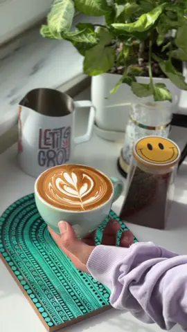 🤎🩵 ——————- #fyp  #ForYou #ForYouPage #ThisIs4You #fy #fypage  #homebarista #tiktok #coffee #latte #latteart #homebarista #coffeetiktok #latteart 