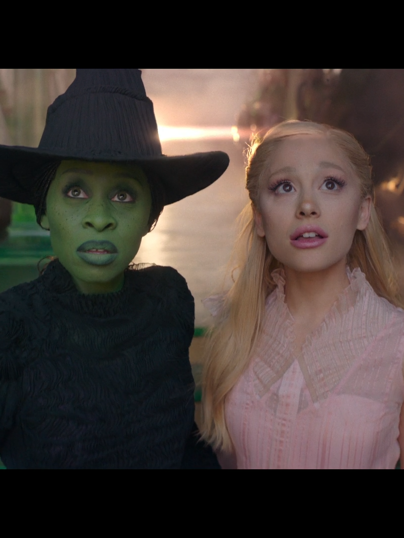 Wicked. Upplev magin på de största dukarna. Biopremiär 27 november 💚❤️ #arianagrande #cynthiaerivio #uipsweden #filmärbästpåbio