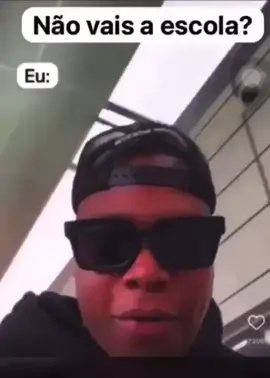 Quando me perguntam se irei a faculdade.#faculdade#facul#escola#iraescola #perguntar #guyzelhramos #mass_salet #humor#meme#iniciodasaulas #viraltiktok