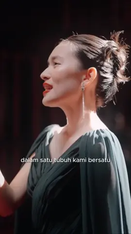 Jelang 2 hari menuju pemilu, “Doa Kami” untuk negri ini semoga segalanya diberikan kelancaran dan kedamaian, serta memperoleh hasil yang terbaik🙏🏻🇮🇩   #ShannaShannon #DoaKami #ShannonDoaKami #TOPLyrics #Pemilu2024 #MusicVideo #TOPMusicVideo #TikTokTainment #MusikdiTikTok 