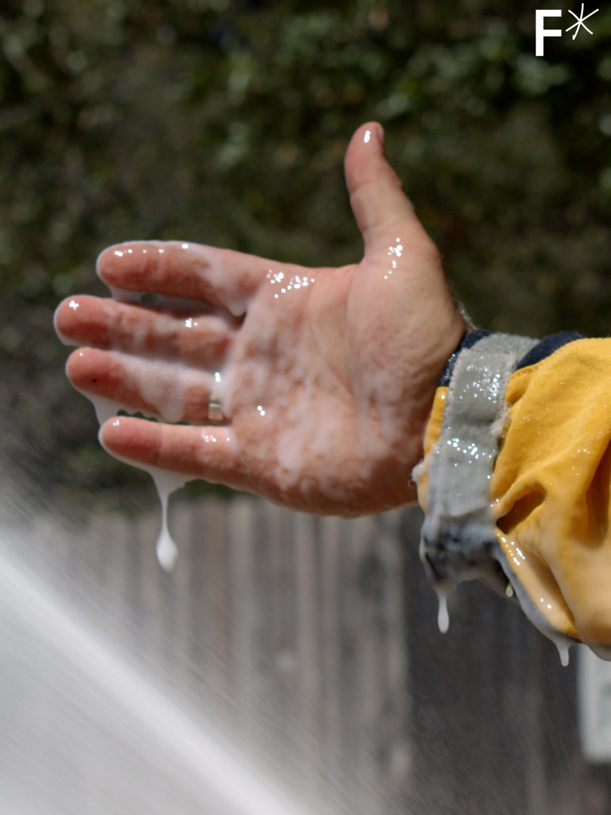 This slime is 10x more fireproof than water #wildfires #firesupression #firefighter #naturaldisaster #climatechange #inventions #slime
