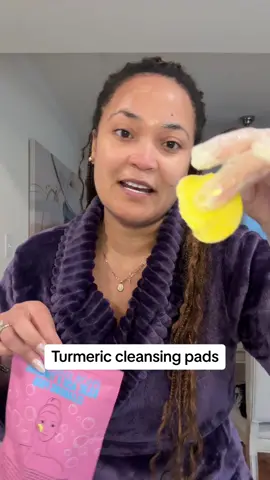 #skincare #skin #skincareroutine #TikTokMadeMeBuylt #kojicacid #turmeric #cleansingpads #foryou #phoressentials 