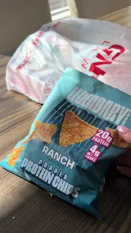R-U-N (don’t walk)! @Legendary Foods protein chips are now available at your local @GNC Live Well stores! These chips are literally my favorite 🤩 With 20g of protein and only 4g (net) carbs, they are the perfect snack to meet your fitness goals. Ranch is my favorite but they also come in BBQ & Nacho Cheese, yum!! Head to your GNC today, grab a few bags and try them out! #legendaryleague #gnclivewell #legendaryfoods #proteinchips #FitnessLifestyle #proteingoals #ranch #legendaryleagueoficial