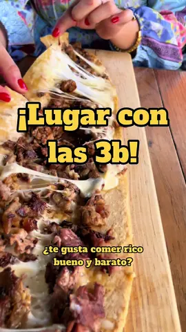 ¡Machetes de 60 cm! Vaya que  este lugar nos sorprendió 🤤 todo estaba delicioso, venden un buen de platillos desde volcanes, alambres, burritos, costras y mucho más👌 Lo encuentran en Mercaso independencia a 5 min del palacio de Bellas artes. Etiqueta s la personita que no se llena con poco 😋 #comidamexicana #machetes #food #restaurantescdmx #comidarica #cdmx 
