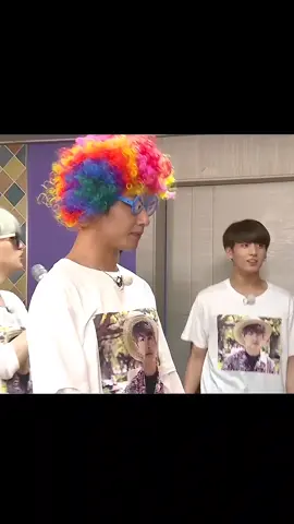 El día que suga entrego su alma en esa cancion🤣 #suga #taehyung #bts #army #fyp #paratii #bts_official_bighit #pinchetiktokponmeenparati😡 