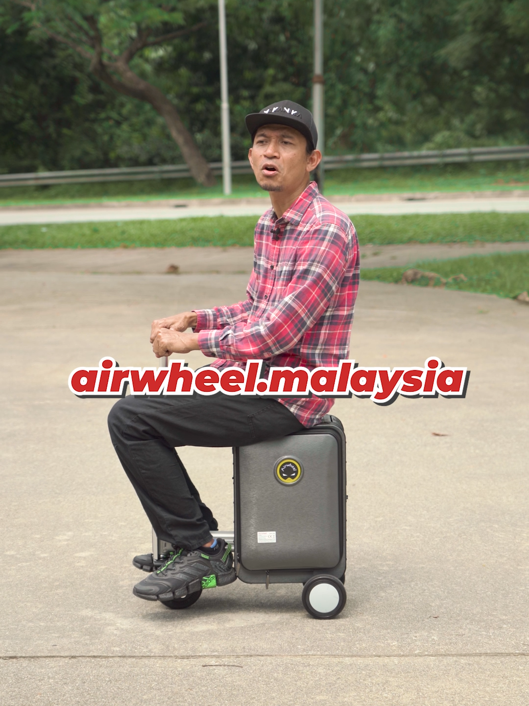 Nak Airwheel SE3S padu macam abang Japar? Follow @airwheel.malaysia