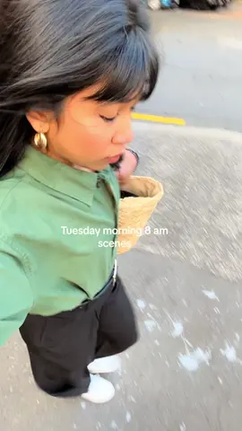 Regular Tuesday on the way to work scenes #howmymorningwent #dailyvlog #glassskin 
