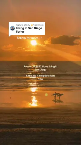 Replying to @Christy ☀️ Ilove sunsets here #sunsetlover #sunsetbeach #sandiego #sandiegogirl #sandiegolife #sandiegolifestyle #sandiegosunset 