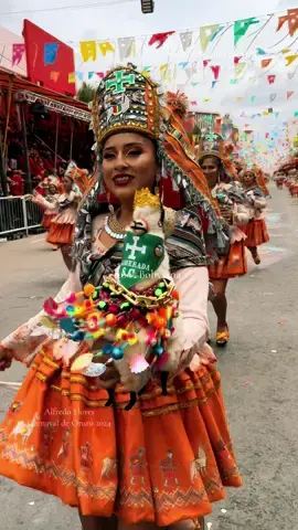 La Llamerada es 100%BOLIVIANO🇧🇴 Género Regional Boliviano LA LLAMERADA. Tomar Nota: La Llamerada es una Danza que se practica en Bolivia y está inspirada en arrieros y pastoreo de Llamas. #carnavaldeoruro #carnavaldeoruro2024 #oruro #oruro_bolivia🇧🇴 #Llameradaoruro2024 #llamerada #llameradaboliviana #llameradaboliviana🇧🇴 #parati #bolivia @nei.🦋 veliz 