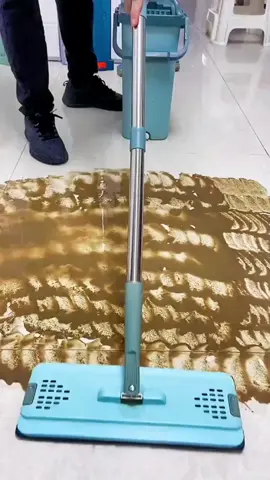 Self wash squeeze mop ,very convenient to clean #fyp #foryou #tiktokmalaysia #goodthing #household #LifeHack #cleaning#cleaningmop#mopandbucket#mopset#practical 