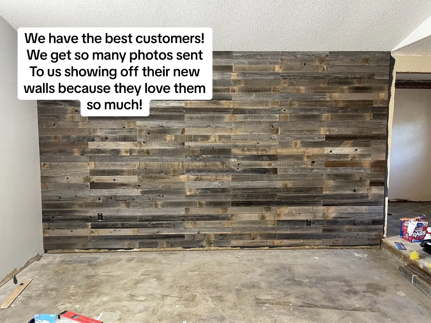 We get so many photos from people that love their new accent walls. We have the wood you need to create the wall you want! #rockinwood #reclaimedwoodwall #barnwoodwalls 