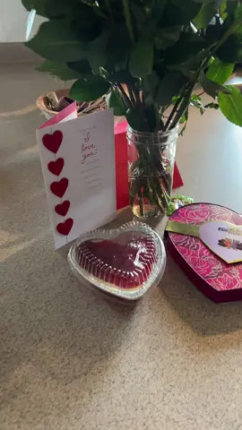 y’all he really played victor to a TEE 😂😂😂💕 #happyvalentinesday #fyp 