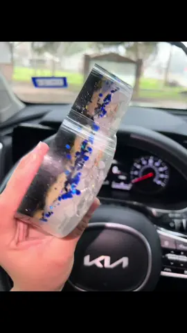 It may not have come out perfect but it was made with love 💖 #resinkeepsakes #resinart #grievingfriend #momfriends #closefriends #familyloss #recuerdos #amigas #fypシ #parati #content #relatable #contenido #MomsofTikTok #mamamexicana ##itsthethoughtthatcounts #loss #grief #DIY #perdidadeserquerido 