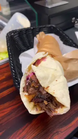 Look at how our Durum and Pita kebabs are made in Pita Kebab, come and have a bite in Amagerbrogade! #yummyfood #trendy #viral #pitakebabdk #copenhagen #denmark #amagerbrogade #pitakebab #kebab 